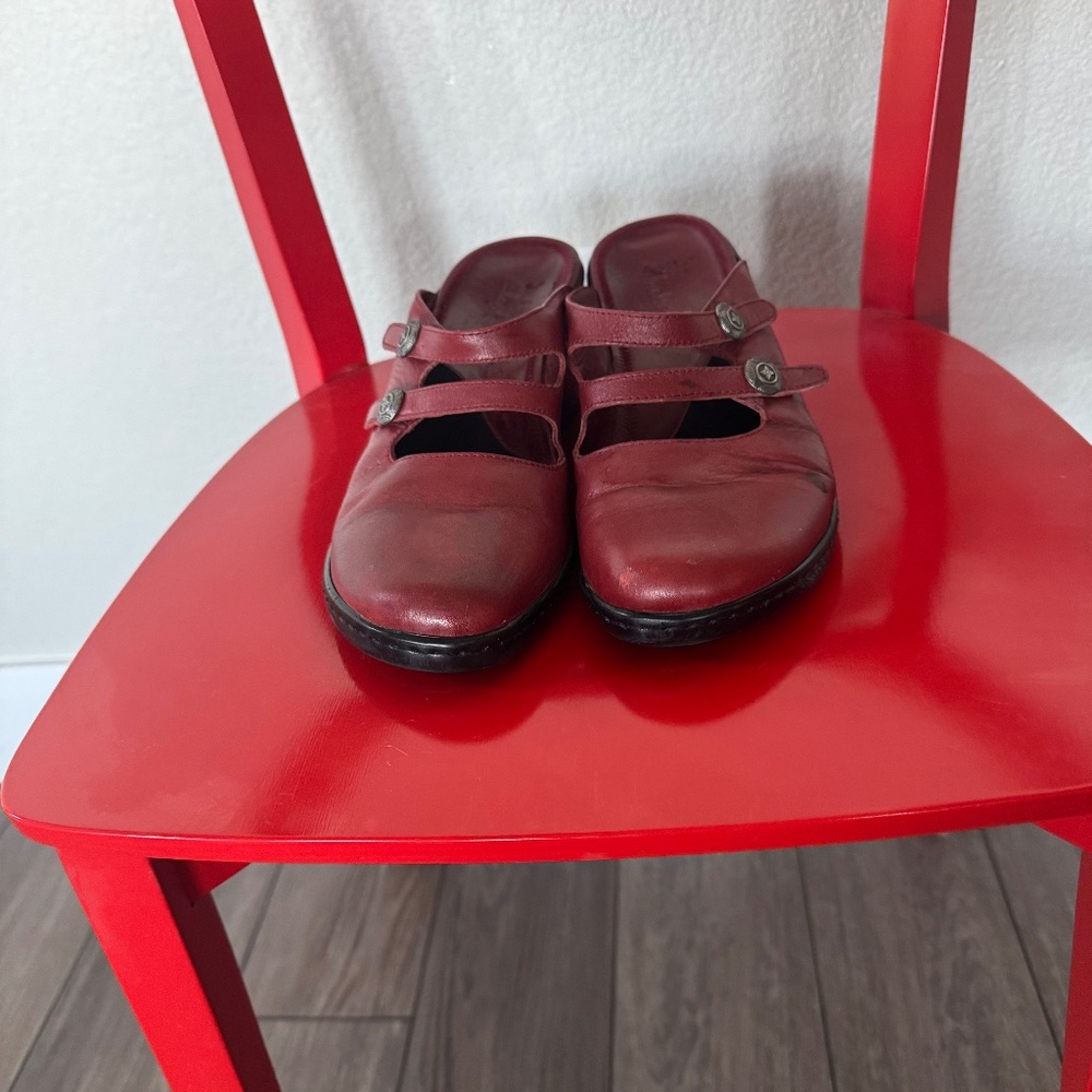 Clarks Wedge Clog